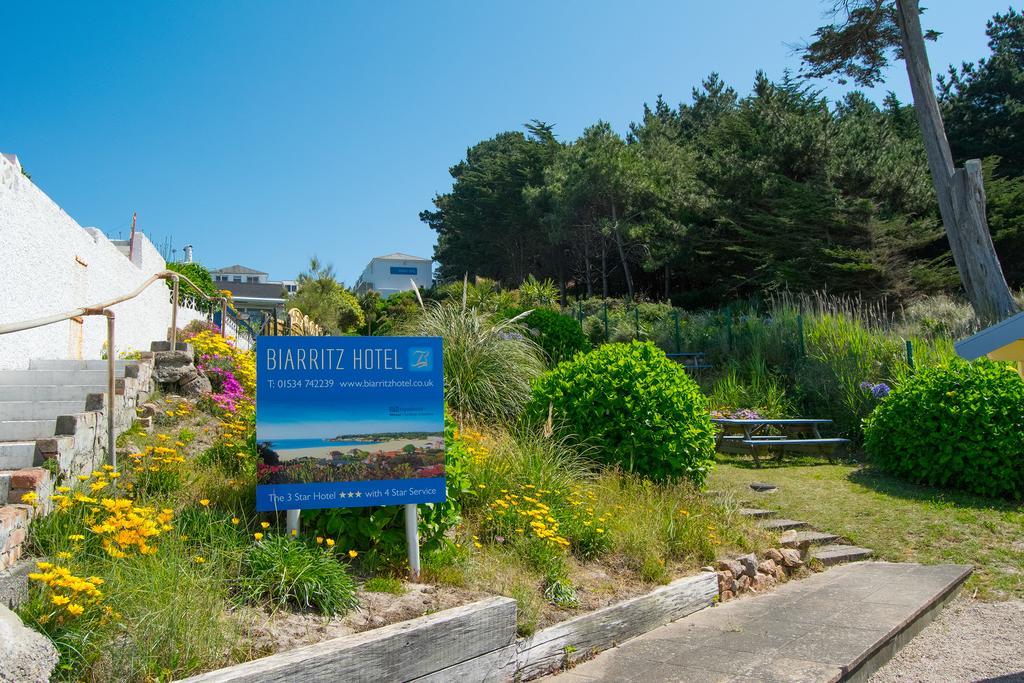Biarritz Hotel St. Brelade Exterior photo