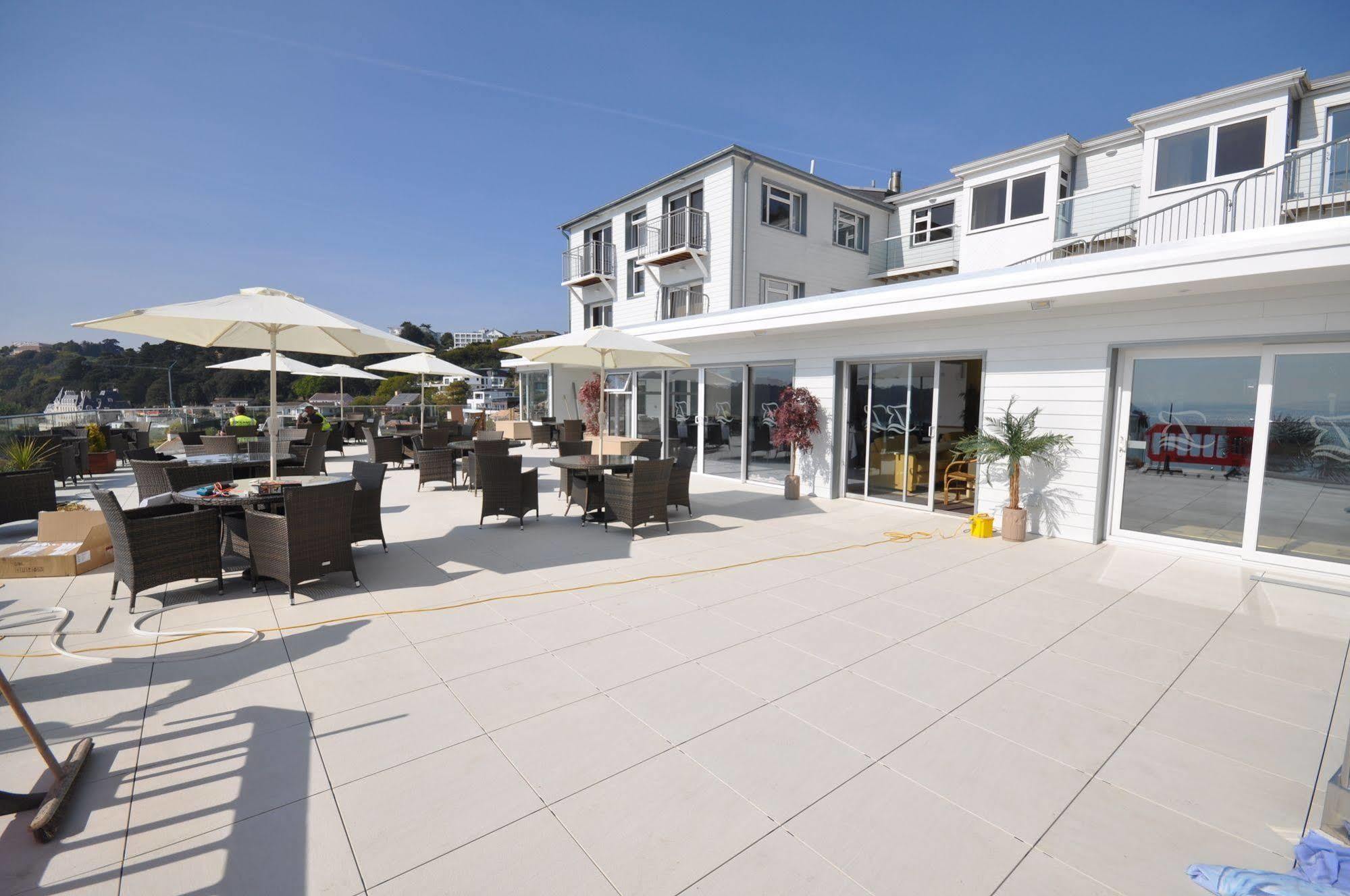 Biarritz Hotel St. Brelade Exterior photo